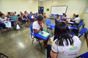 Imagem da notícia - Governo do Amazonas paga quinta parcela do auxílio-moradia a famílias do Monte Horebe.