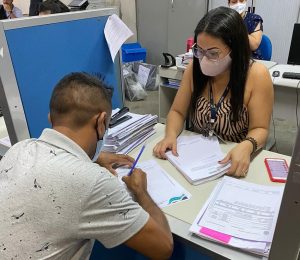 Imagem da notícia - Governo do Amazonas indeniza famílias retiradas em 2014 da Comunidade da Sharp.