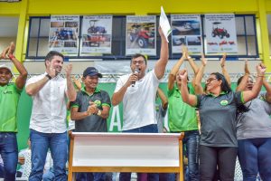 em-parintins-wilson-lima-assegura-moradia_foto-janailton-falcao