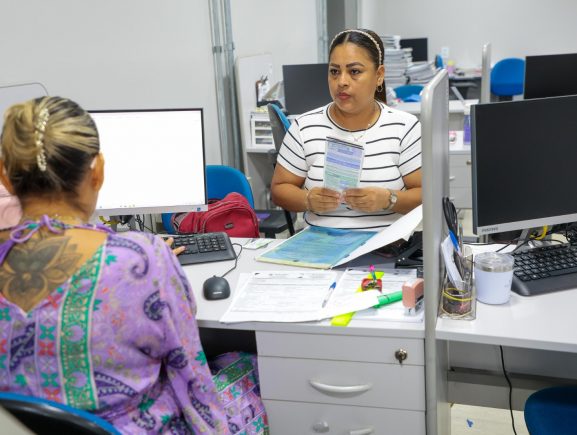 Governo do Amazonas atende 210 famílias do Parque Residencial Liberdade para regularização fundiária